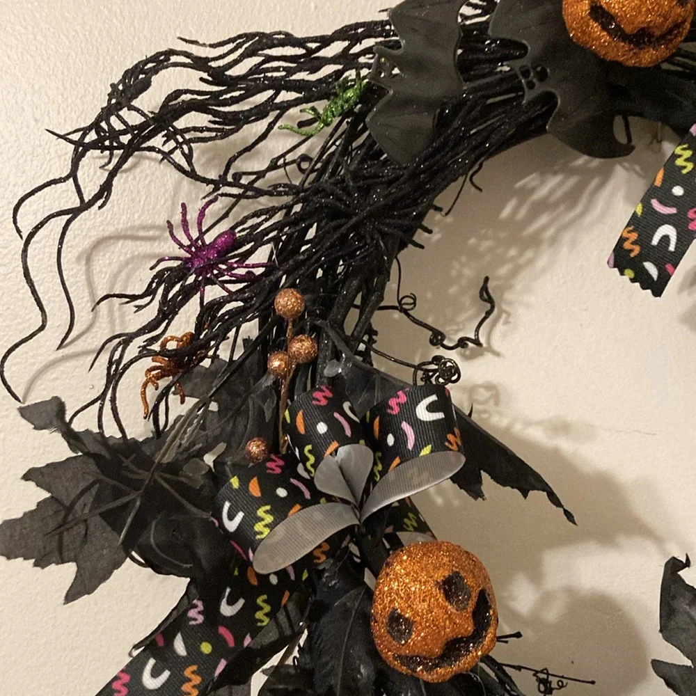 HOST PICK😀Halloween Creepy Wreath - Picture 5 of 5